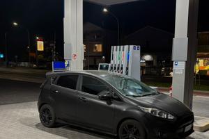 Ford Fiesta ( Adatta neopatentati)