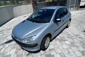 PEUGEOT 206  5P - BENZINA - NEO PATENTATI