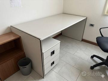 Scrivania ufficio/studio bianca