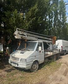 Iveco Daily 35-8 piattaforma aerea