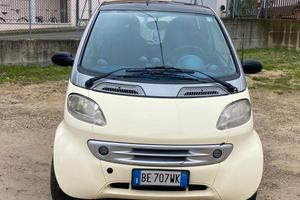Smart coupé 