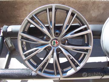Cerchi originali alfa romeo r 18