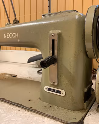 Macchina da cucire NECCHI 600-111