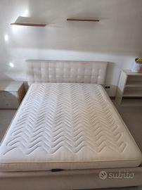 Letto matrimoniale 