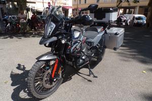 MOTO KTM 890 ADVENTURE DEL 2021 CON 32.500 KM
