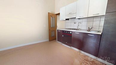 Via Civitavecchia. Spazioso bilocale