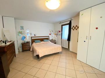 CASA SEMINDIPENDENTE A BRENO