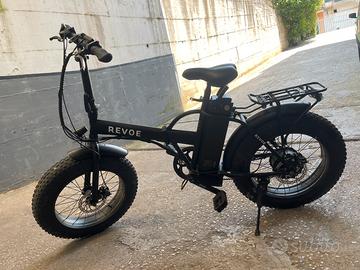 Bicicletta Elettrica Revoe