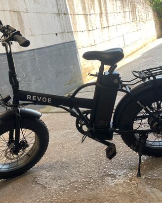 Bicicletta Elettrica Revoe