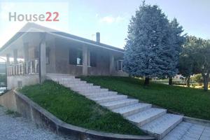 SOSSANO: VILLA SINGOLA DI GRANDI DIMENSIONI CON AM