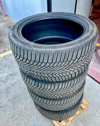 4 gomme invernale Bridgestone Blizzak 6 da 21”