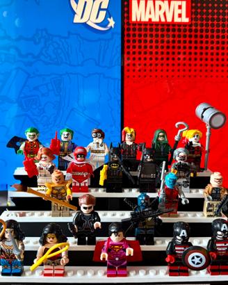 Minifigure lego set con base Dc e Marvel