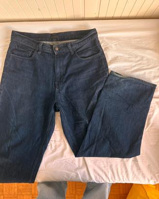 Jeans di Uniqlo blu scuri, 32 di vita