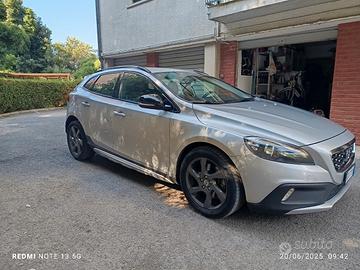 volvo 40 d3 (leggere annuncio)