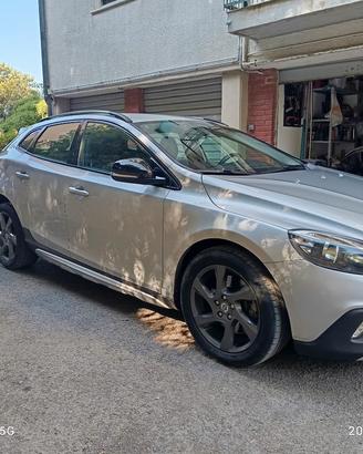 volvo 40 d3 (leggere annuncio)