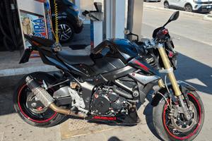 Suzuki GSR 750