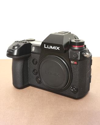 Panasonic Lumix S1r