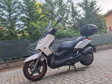 Yamaha x max 115