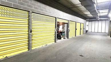 Box / Garage di 13 m² a Albenga