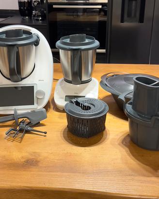 Bimby TM6+Friend+Affettatutto come nuovo