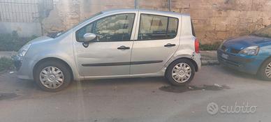 Renault Modus 1.2 Benzina – Colore Grigio