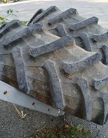 pneumatici Pirelli TM700