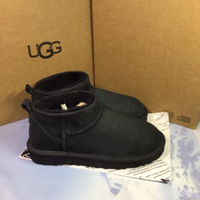 Stivali UGG da donna in nero 36