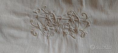 Lenzuola antiche a telaio