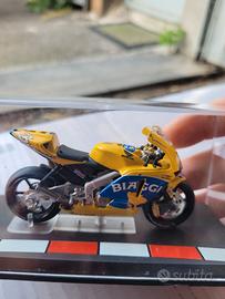 Honda rc211v max biaggi 2004