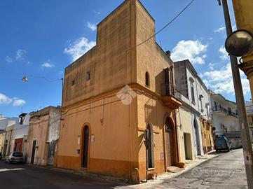 CASA SEMINDIPENDENTE A ALEZIO