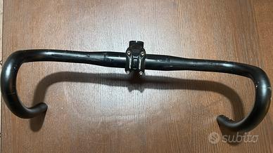 manubrio cannondale C1 42 e attacco 90