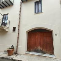 Monreale, delizioso tre locali e servizi