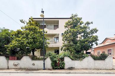 4 LOCALI A MOZZAGROGNA