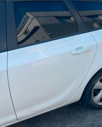 Portiera Posteriore Sx Opel Astra J Anno 2012