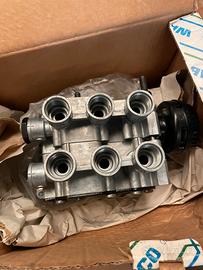 Valvola WABCO 4728801030 NUOVA