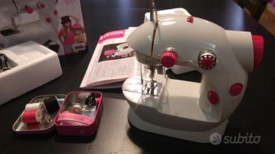 Macchina da cucire giocattolo