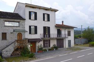 Casa in sasso con 600 mq di terreno