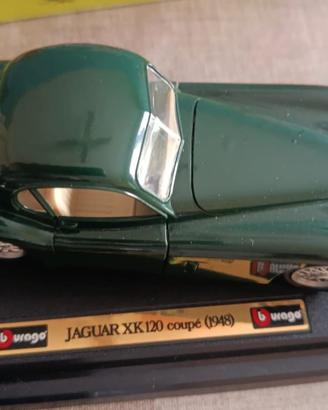 Jaguar XK120 Coupé (1948) - Bburago 1:24