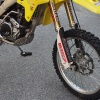 Suzuki rmz 250