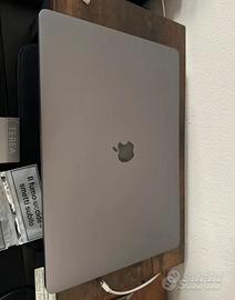 2017 Macbook Pro 15” 2,9 Ghz I7 500gb ssd touchbar