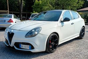 Alfa Romeo Giulietta 1750 tbi Quadrifoglio Verde 2