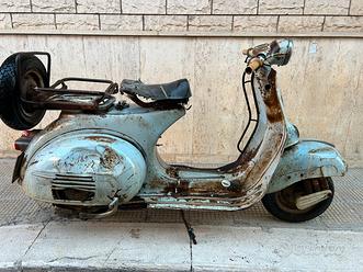 Piaggio Vespa 150 PX usata in vendita in Puglia