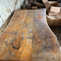 Tavolo in legno di castagno