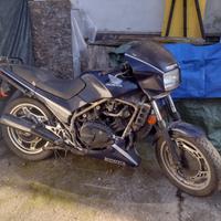 Honda VF 400 - 1985 legg ben