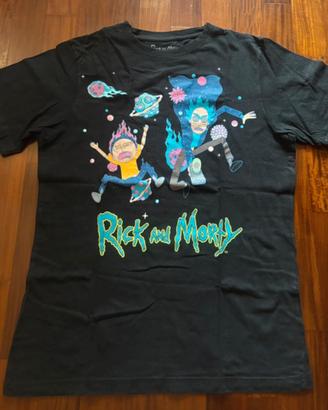 T-shirt Pull & Bear di Rick and Morty