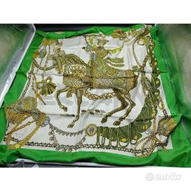 FOULARD VERDE BIANCO