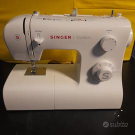 Macchina da cucire Singer