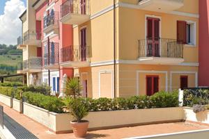 Trilocale con box vicino Istituto Santo Stefano