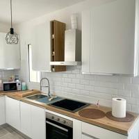 Nuovissimo dal 24 ago - 2 camere,2bagni,box auto