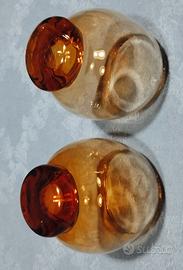 Set di due bicchieri di vetro ambrato anni ' 50